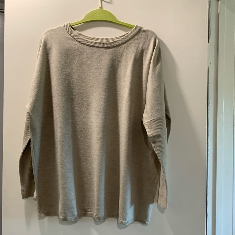 Boxy Tan medium-weight sweater S